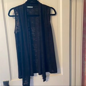 Maurices Black Light Weight Vest Size Medium
